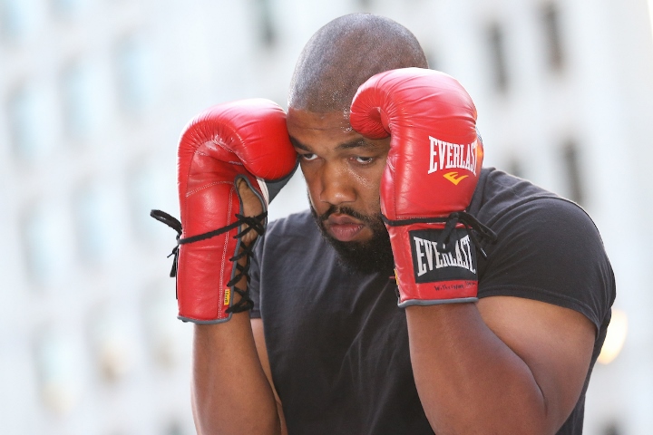 Photos: Chazz Witherspoon Hits Open Workout For Usyk Fight - Boxing News